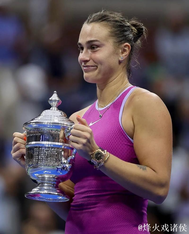 莱巴金娜两盘完胜萨巴伦卡 首夺总决赛冠军